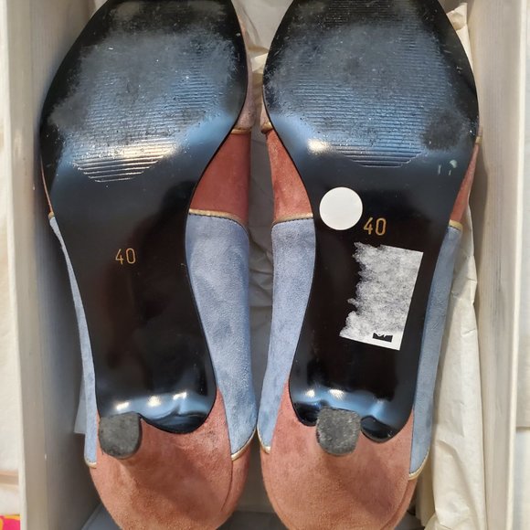 Andre Suede Heels - Picture 5 of 9